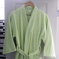 Suit The Bed - Salida de baño 100% algodón - personalizada con nombre - Verde